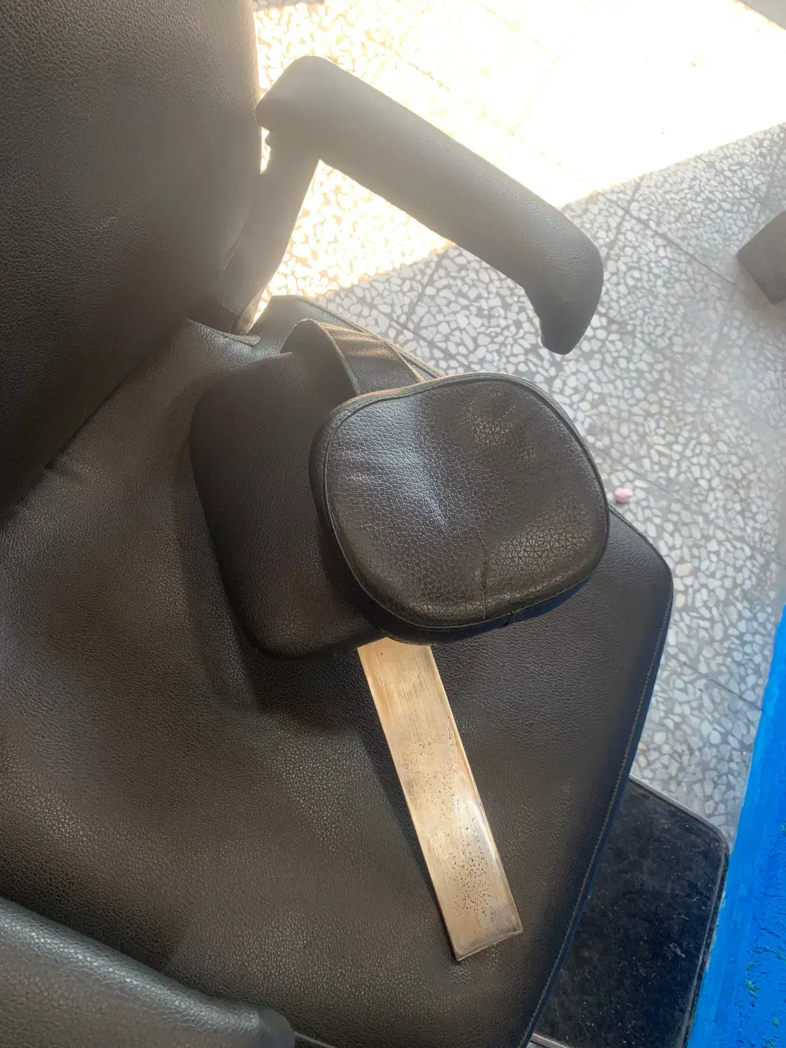 صندلی برقی|آرایشگاه و سالن‌های زیبایی|محمودآباد, |دیوار