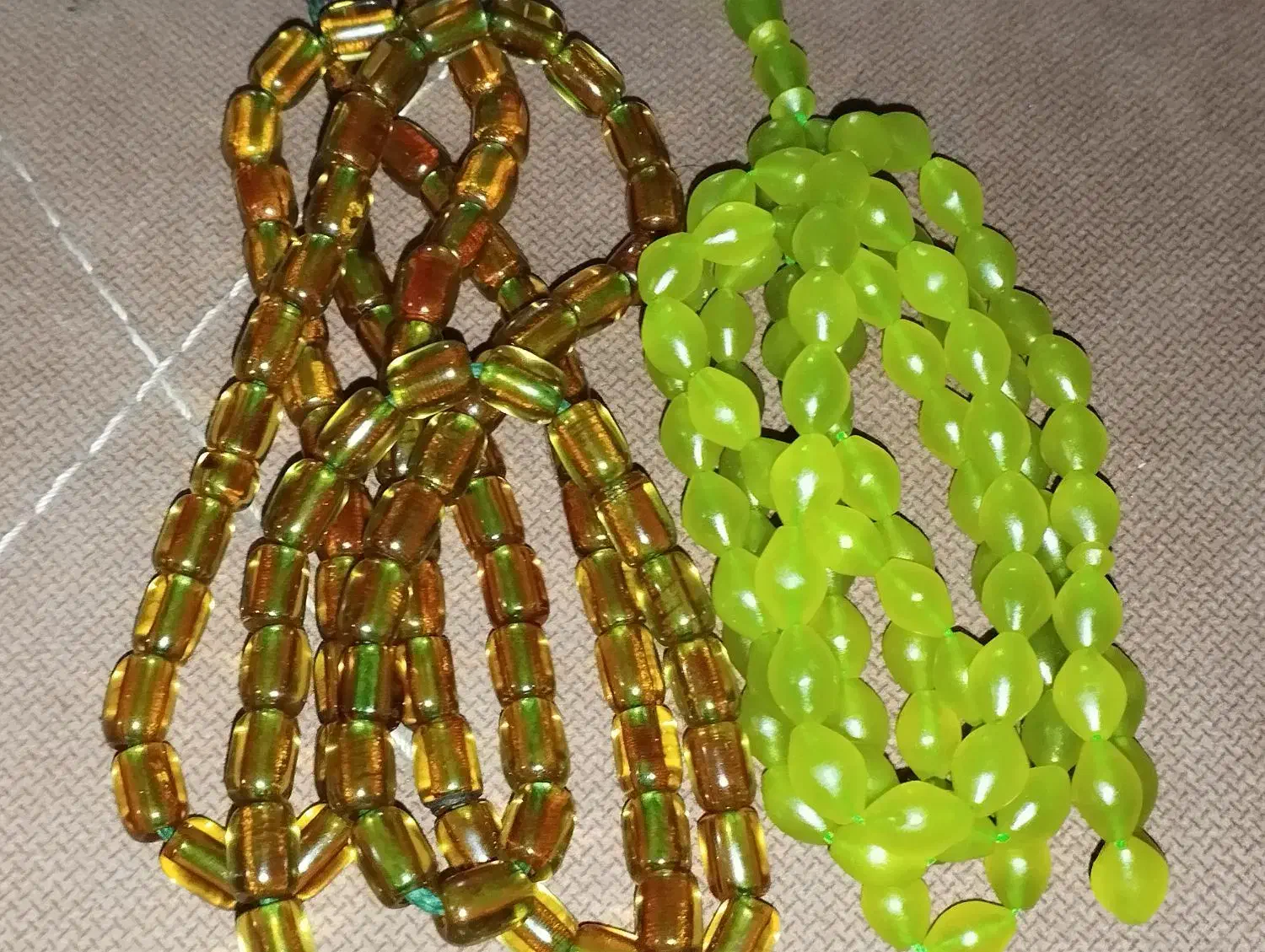 آلمان تسبی۱۰۰ ساله درشت و شاه مقصود انگوری ارسال|بدلیجات|کرج, باغستان|دیوار