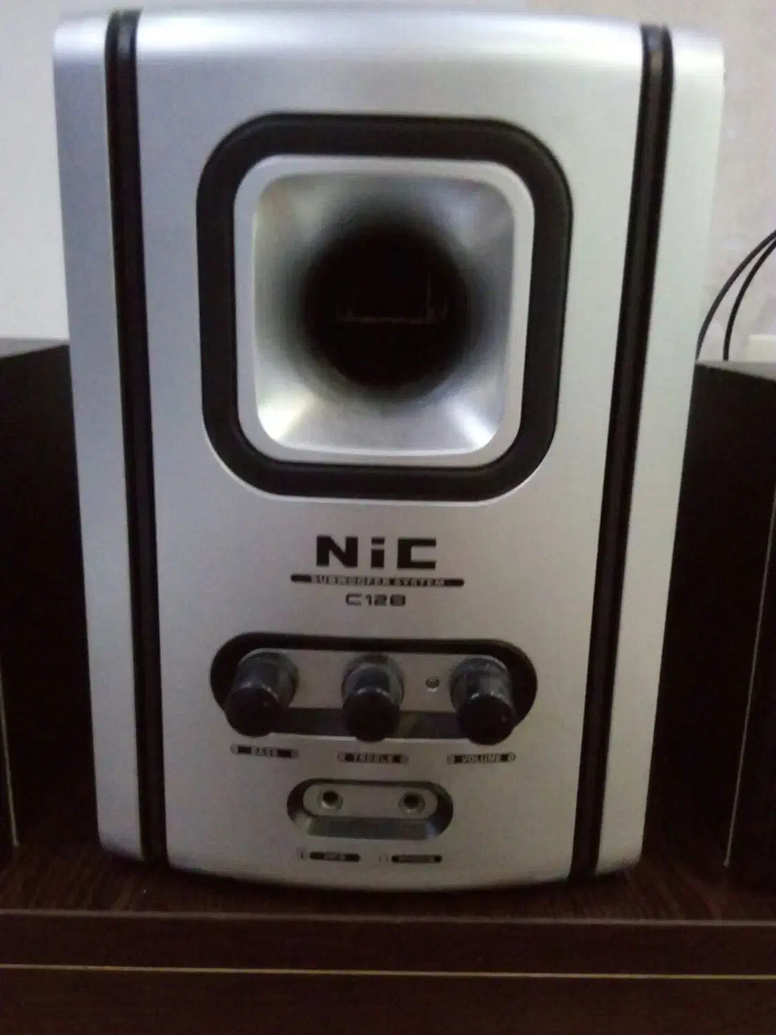 اسپیکر 3تیکه. سالم و درحدنو|قطعات و لوازم جانبی رایانه|رشت, رودباری|دیوار