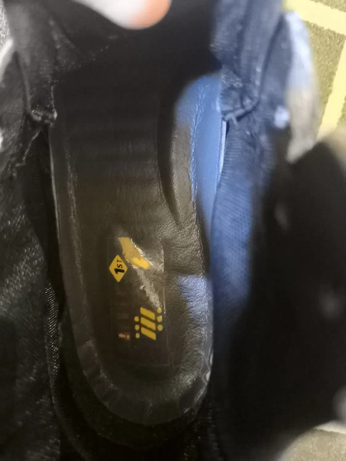 پوتین کار|کیف، کفش، کمربند|اهواز, سپیدار|دیوار