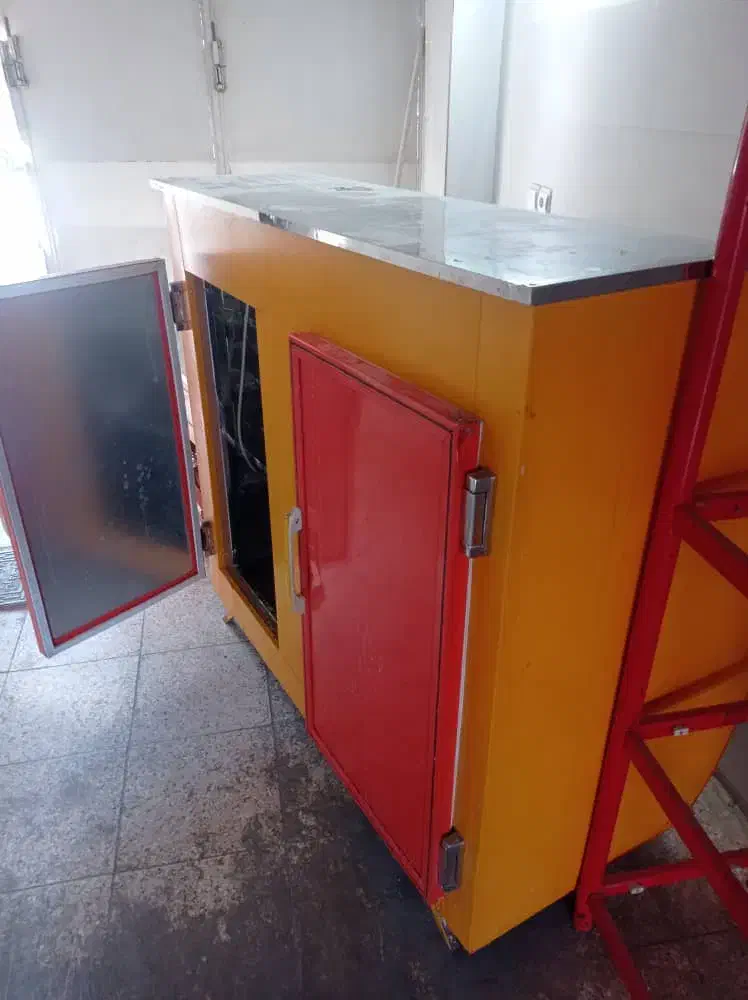 یخچال مغازه بفروش میرسد|فروشگاه و مغازه|دهق, |دیوار