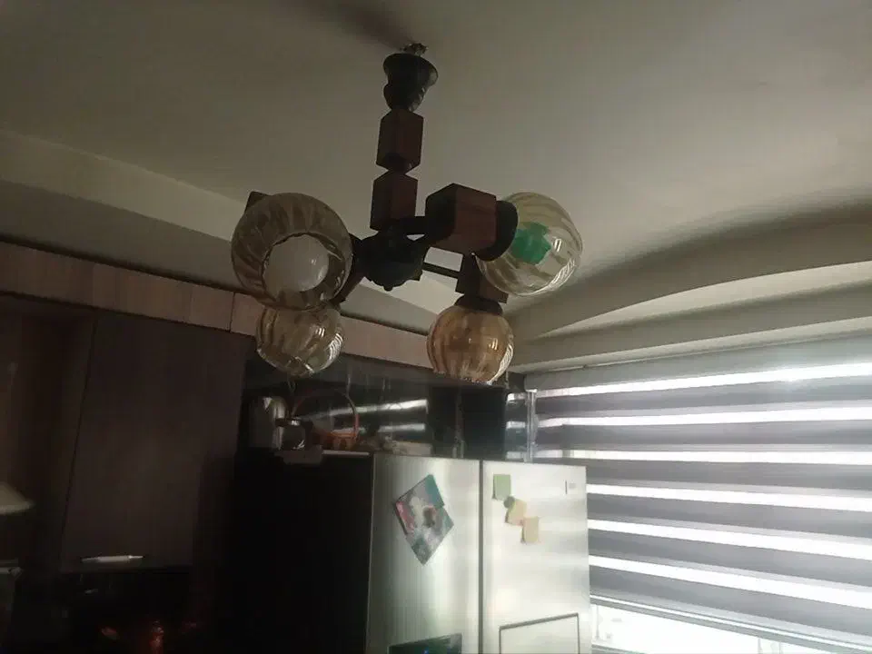 لوستر چوبی سالم|لوستر و چراغ آویز|اندیشه, اندیشه فاز ۵|دیوار