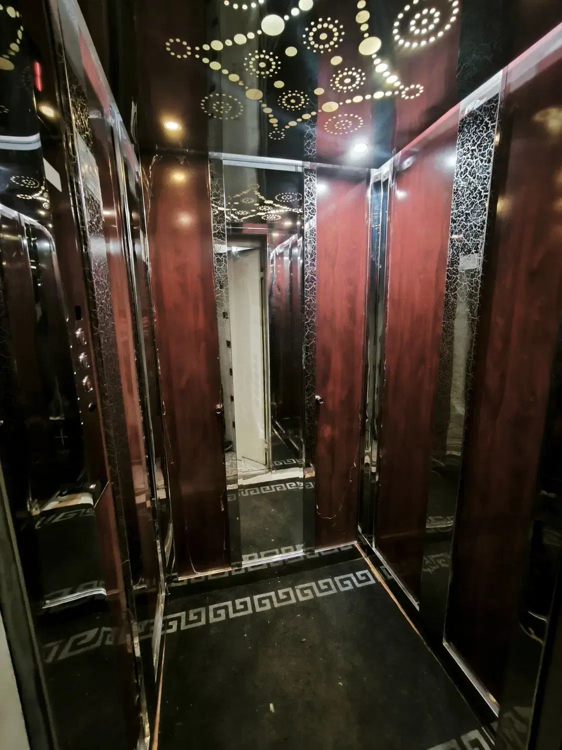 ۷۰متر ۱۶متری امیری/سالن مربع/گذرعریض/فولبازسازی