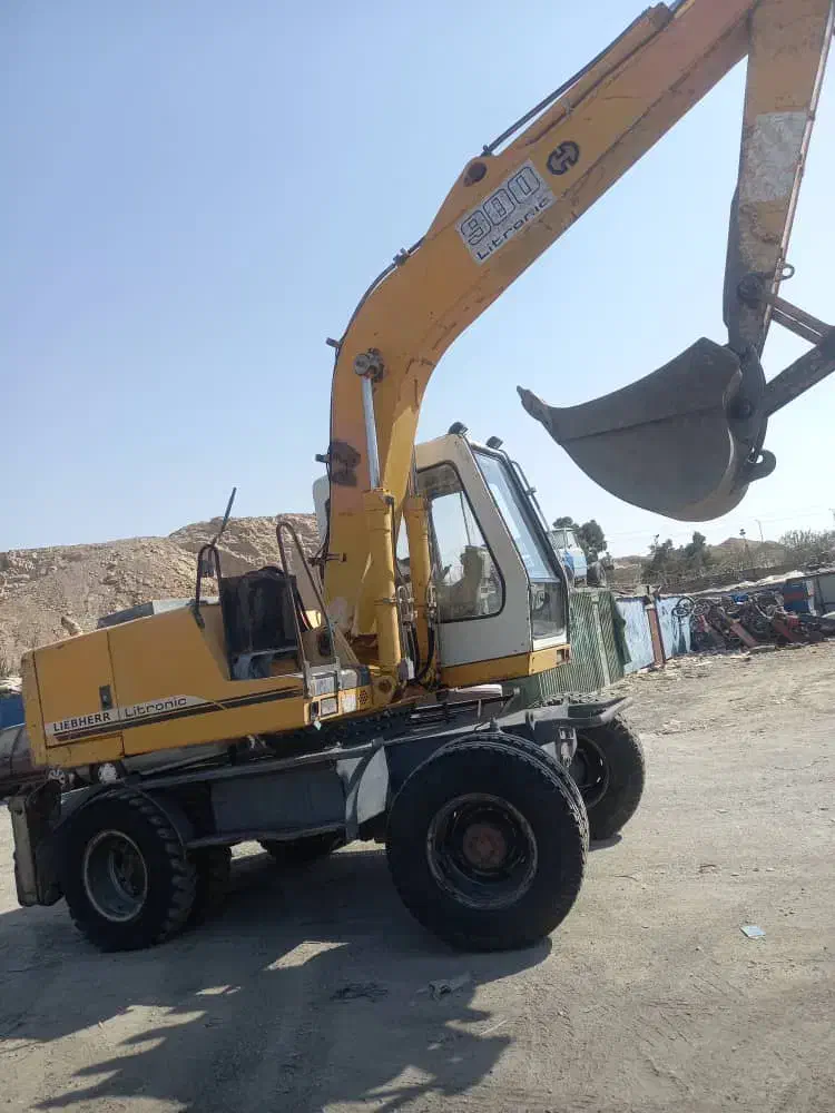 بیل مکانیکی a900|خودرو سنگین|تهران, اقدسیه|دیوار