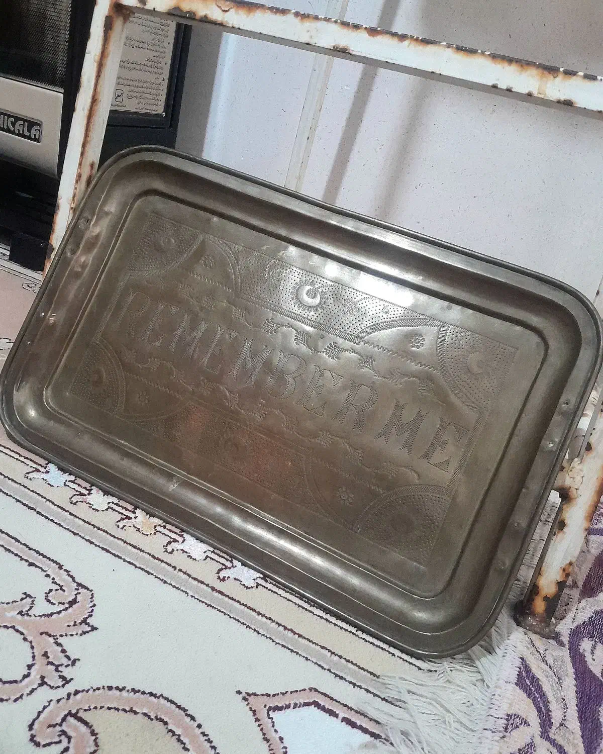 سینی‌قلم‌کاری‌قدیمی|کلکسیون اشیاء عتیقه|اراک, |دیوار