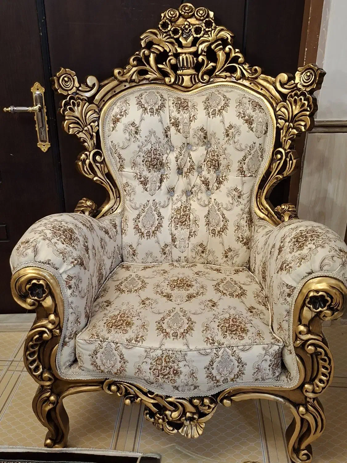 دوتا تکی مبل طلای|مبلمان خانگی و میز عسلی|ارومیه, |دیوار