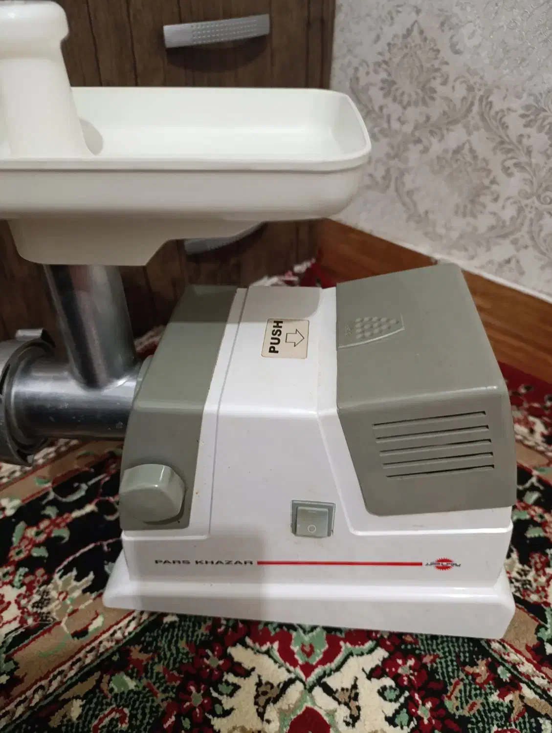 چرخ گوشت پارس خزرکاملا سالم|خردکن، آسیاب، غذاساز|لاهیجان, کوی خزر|دیوار