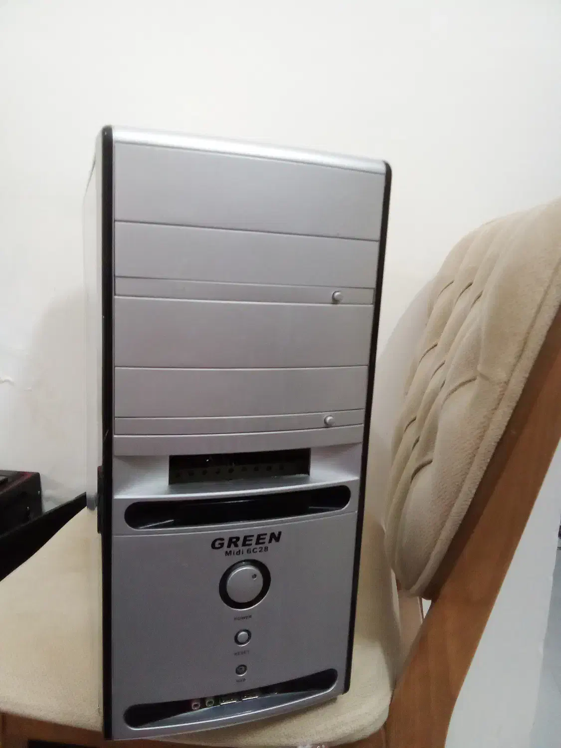 کیس کامپیوتر DDR3 گرافیک 1 گیگ|رایانه رومیزی|زاهدان, |دیوار