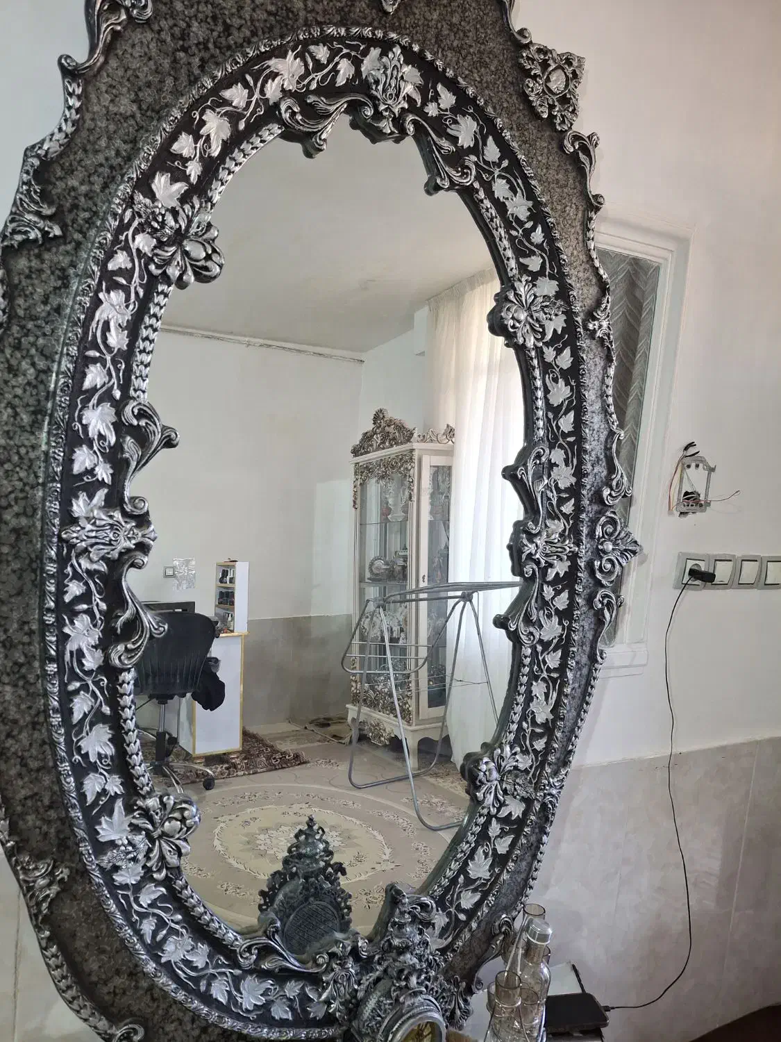 ایندی شمعدان|آینه|سبزوار, شرق کال شمالی|دیوار