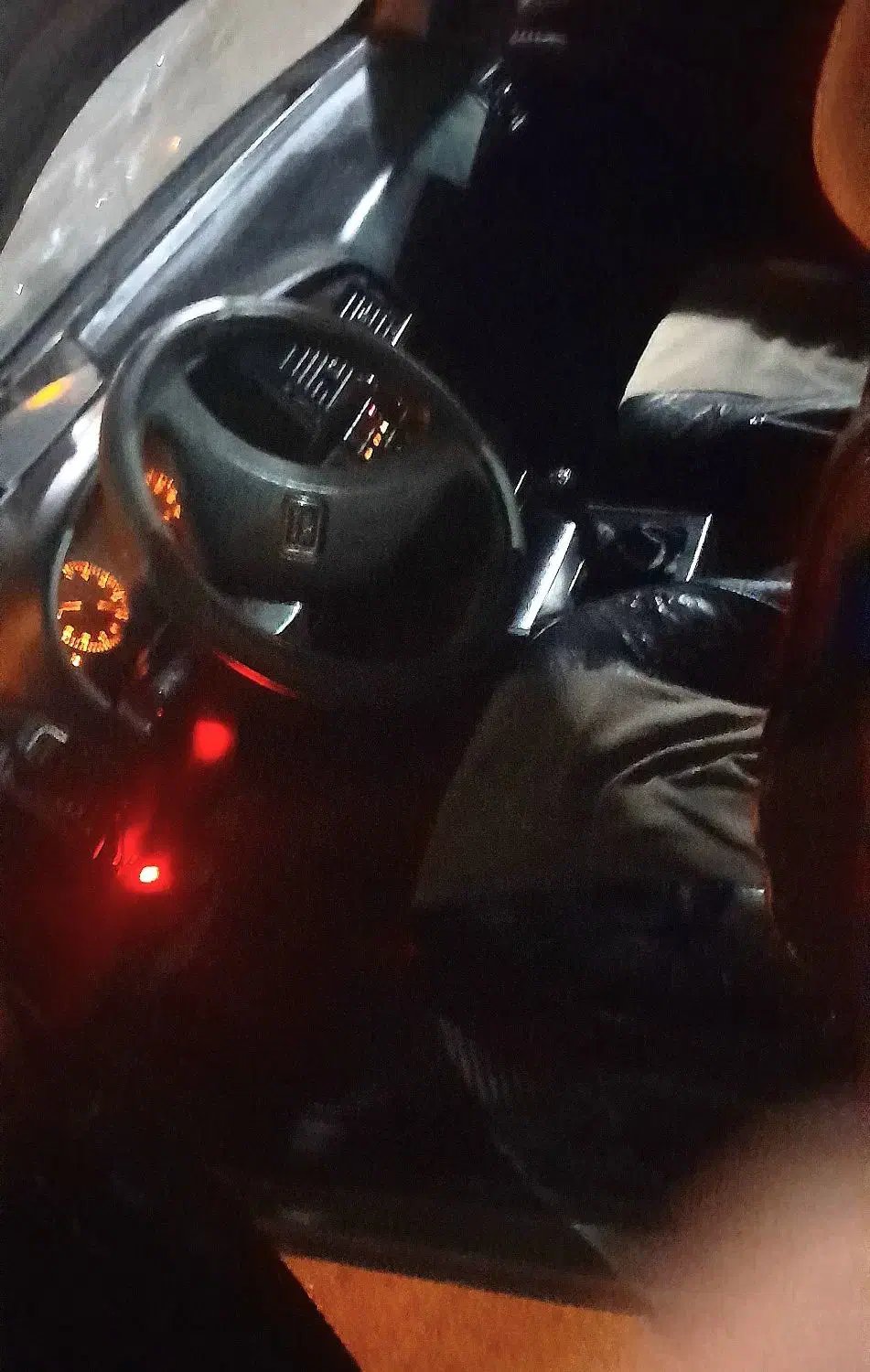 پژو RD کم کارکرد سر حال|خودرو سواری و وانت|اصفهان, باغ فدک|دیوار