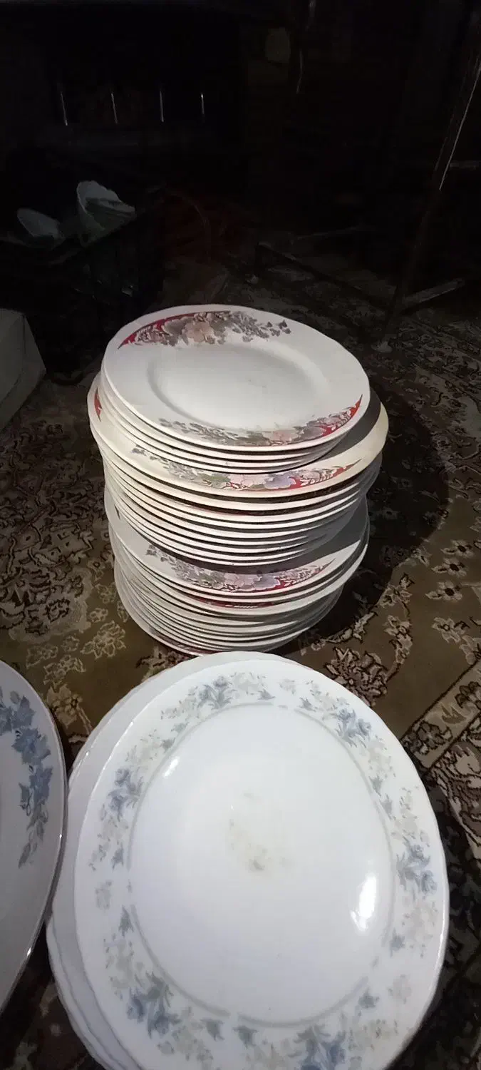 چینی قدیمی|ظروف سرو و پذیرایی|قم, قلعه کامکار|دیوار