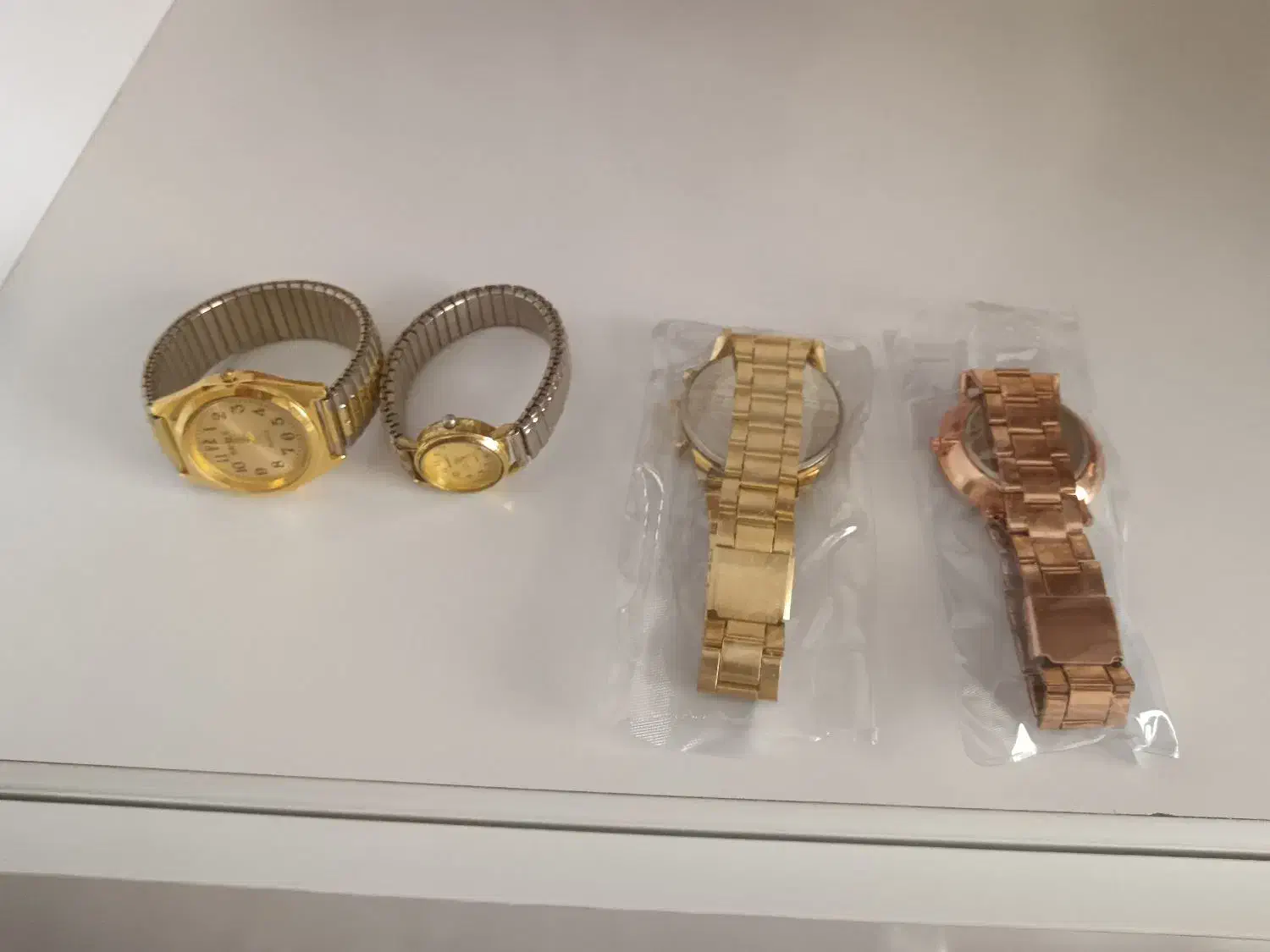 4عددساعت معمولی نو، نو|ساعت|قزوین, |دیوار