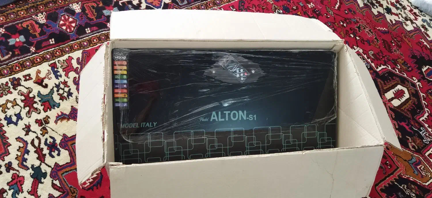 هود آلتن نو|هود|تبریز, |دیوار