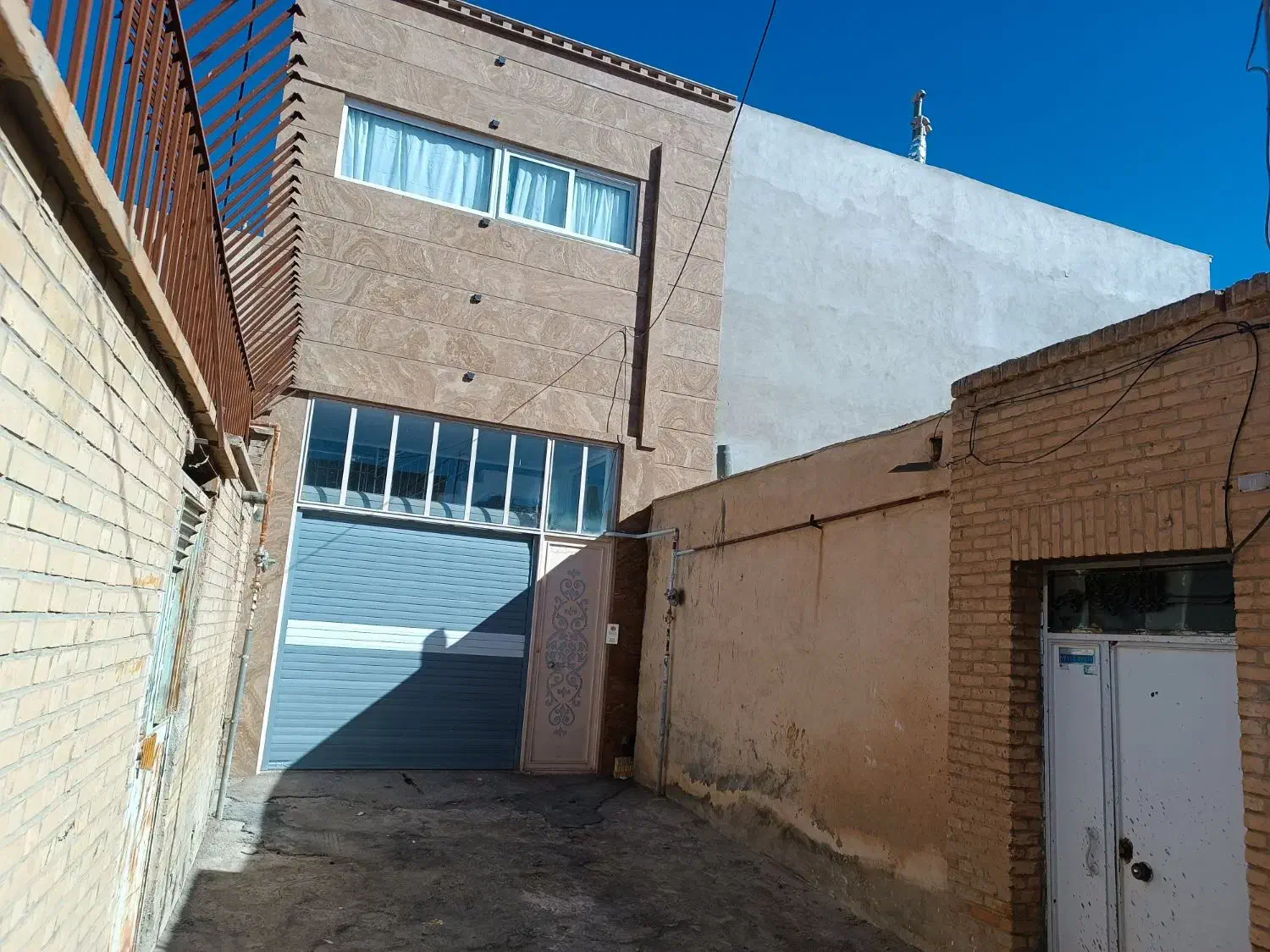 ویلایی خیابان شهید شاکر|فروش خانه و ویلا|آباده, |دیوار