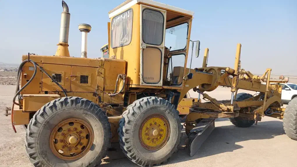 گریدر کوماتسو 505|خودرو سنگین|شیراز, کوی زهرا|دیوار