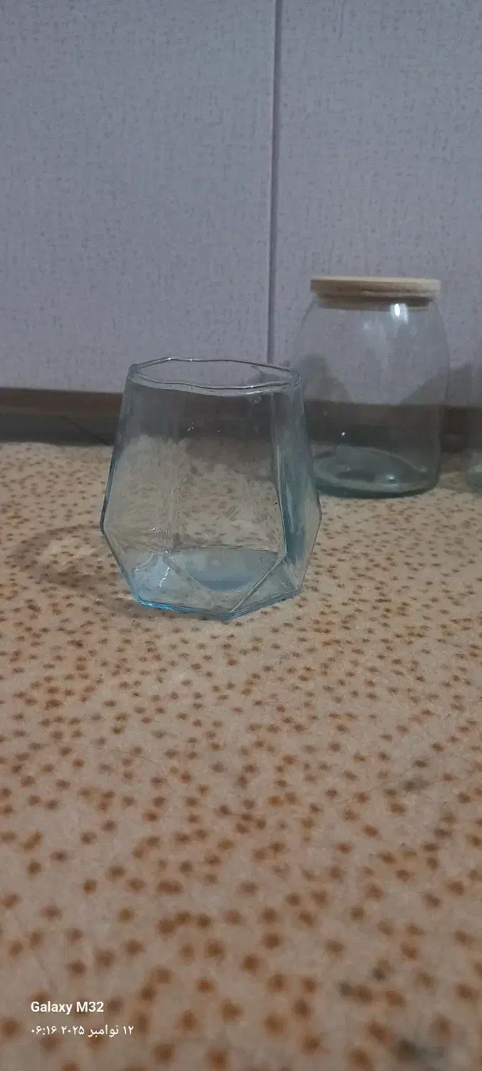 شیشه برای شمع سازی|صنایع دستی و سایر لوازم تزئینی|قم, باغ کرباسی|دیوار