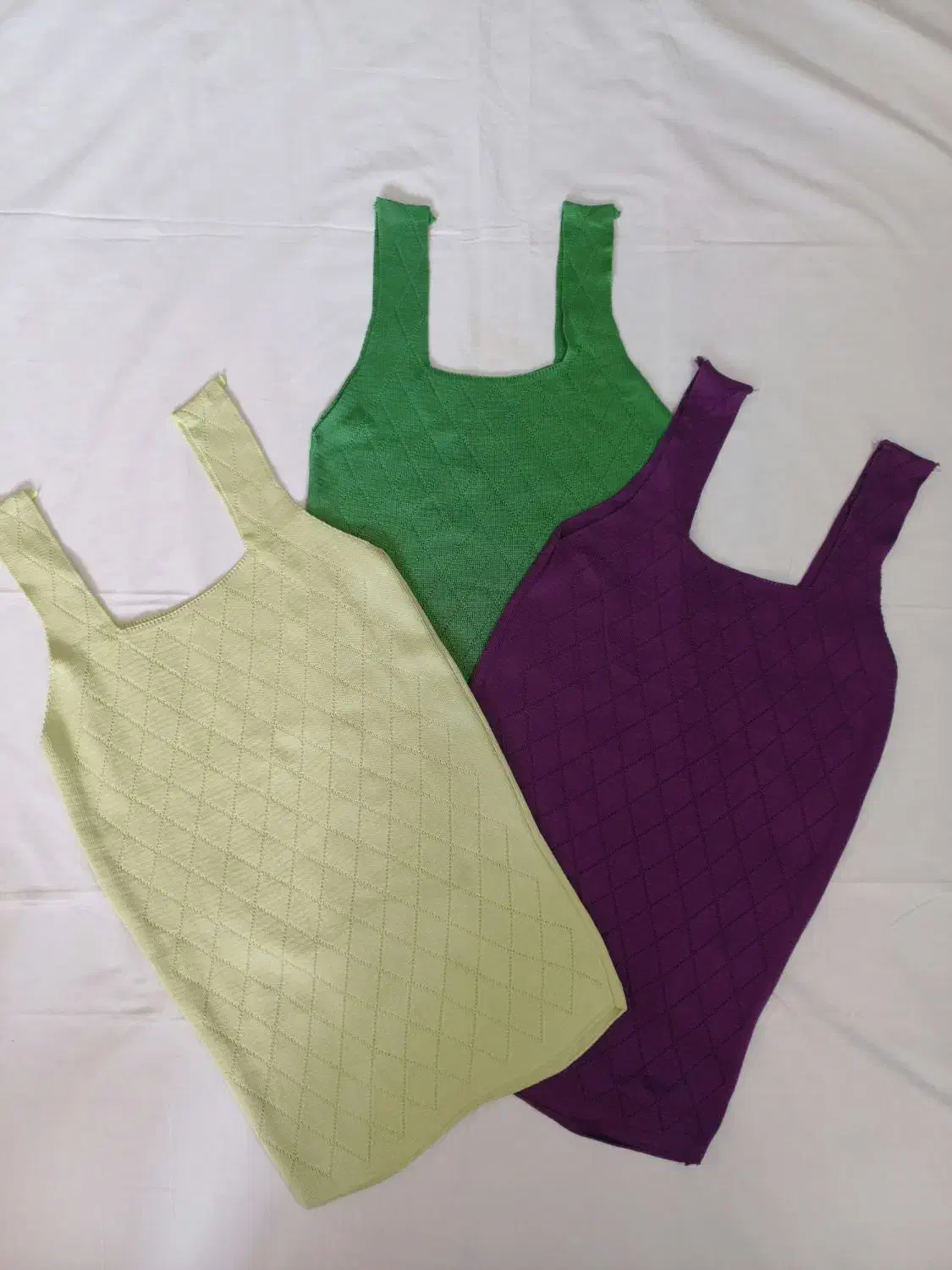 تاپ کشبافت|لباس|قم, باغ کرباسی|دیوار