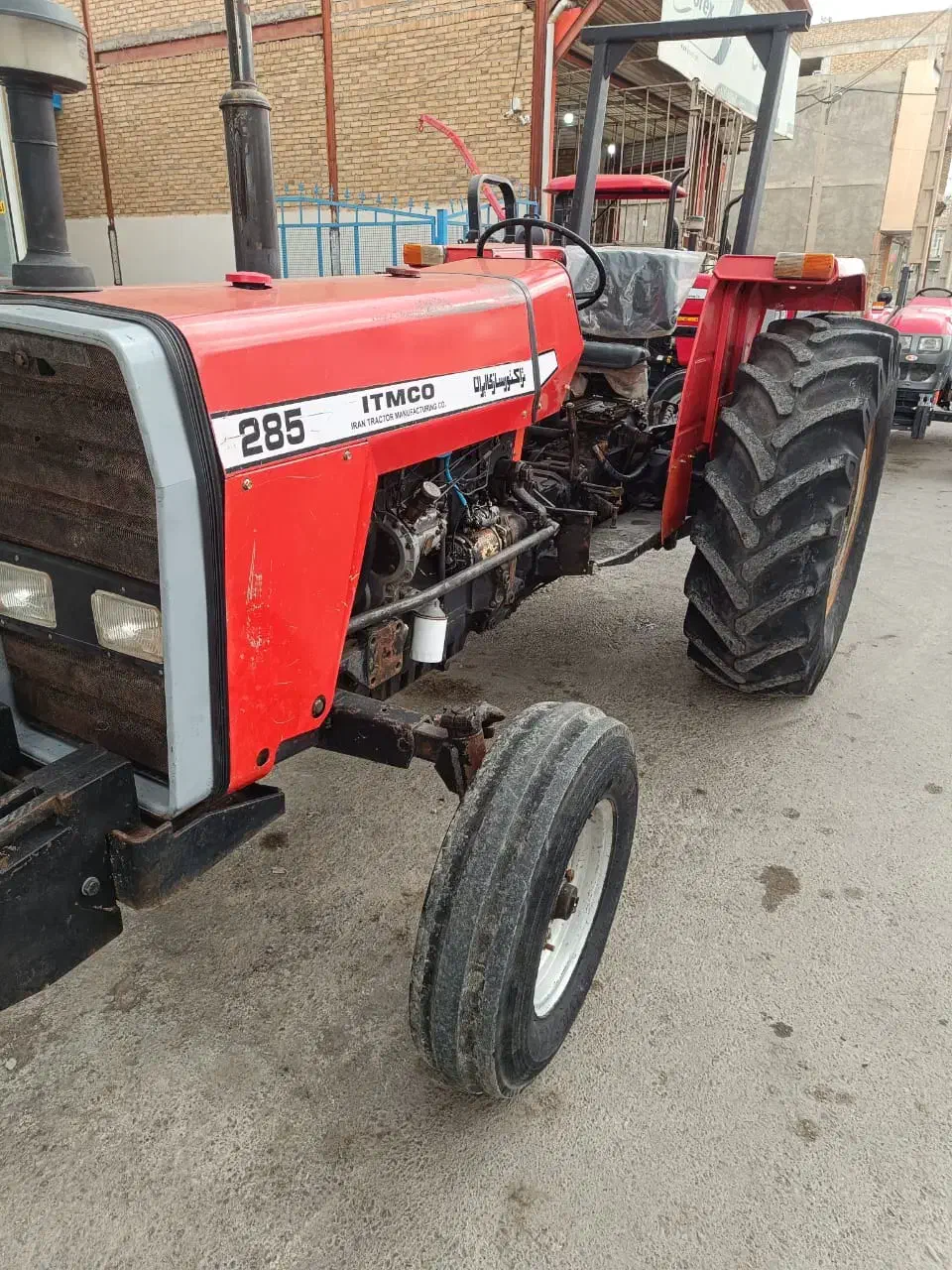 تراکتور فرگوسن مدل ۸۰|خودرو سنگین|اشنویه, |دیوار