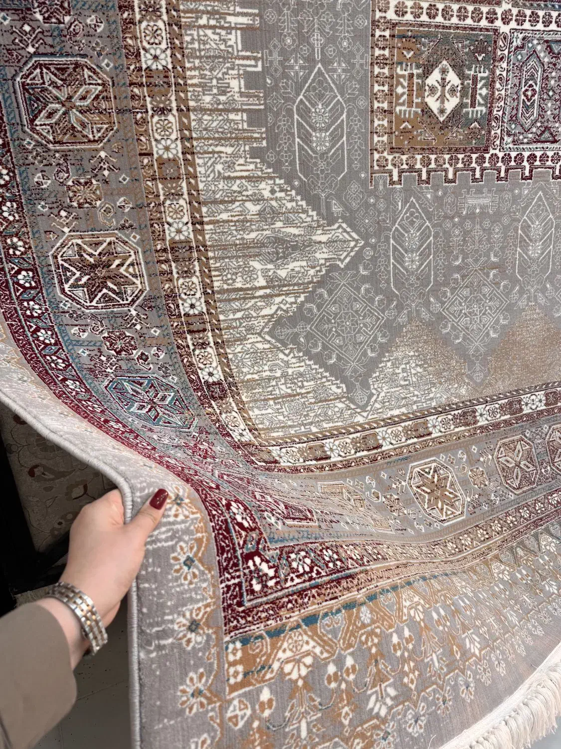 خاص ترین فرش ها در فروشگاه فرش کریوند|فرش|دزفول, |دیوار