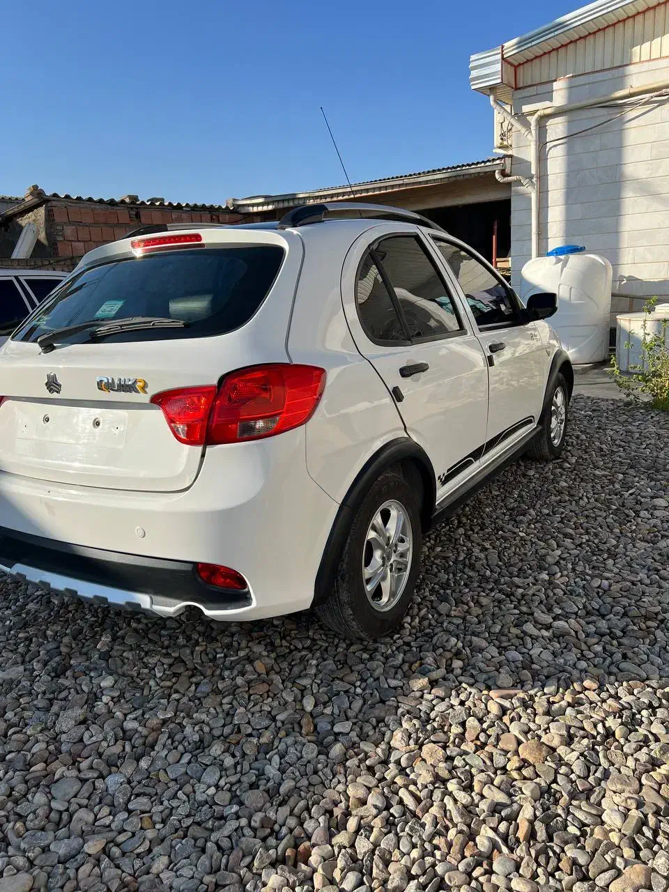 کویک آر مدل ۱۴۰۰سفید مشکی|خودرو سواری و وانت|گرگان, |دیوار