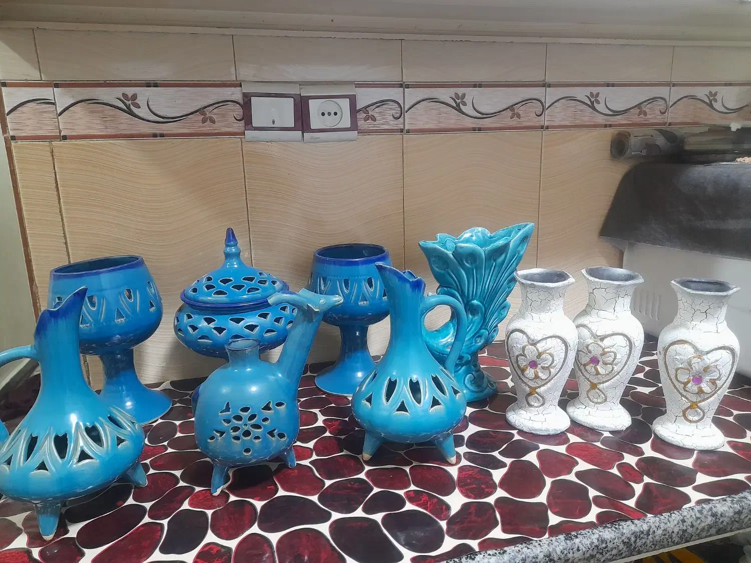 مقداری  ظروف سفالی|مجسمه، تندیس، ماکت|دزفول, |دیوار