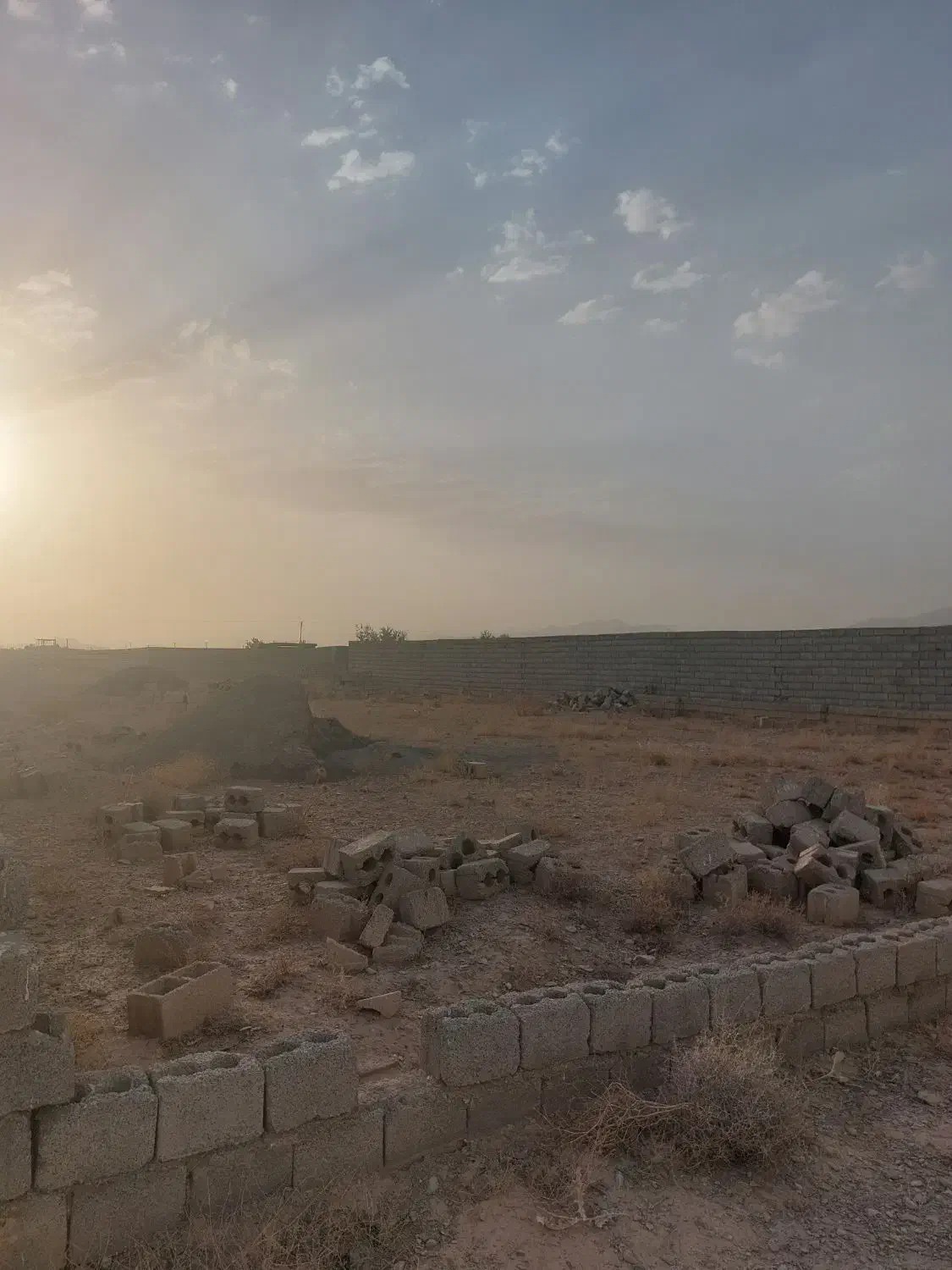 زمین کارگاهی باغی دامداری گلخانه|فروش زمین و ملک کلنگی|نجفآباد, حومه نجف آباد|دیوار