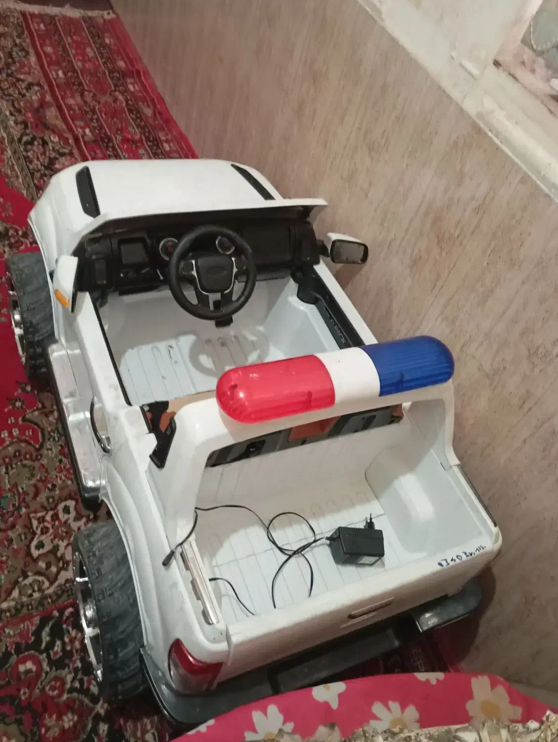 ماشین شارژی سالم|اسباببازی بچه|لامرد, |دیوار