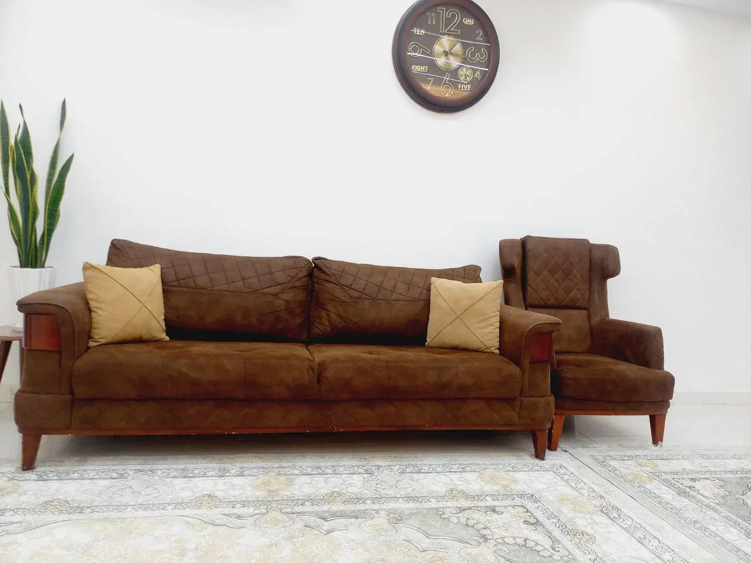 مبل چستر اصل|مبلمان خانگی و میز عسلی|پارس‌آباد, |دیوار