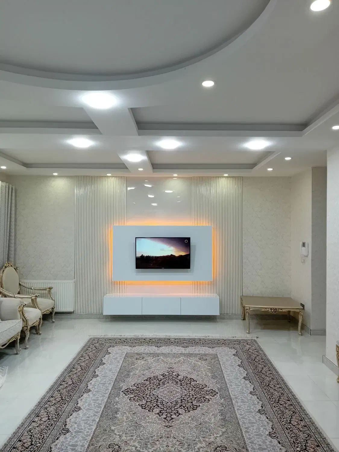 فرش فرهی|فرش|فومن, |دیوار