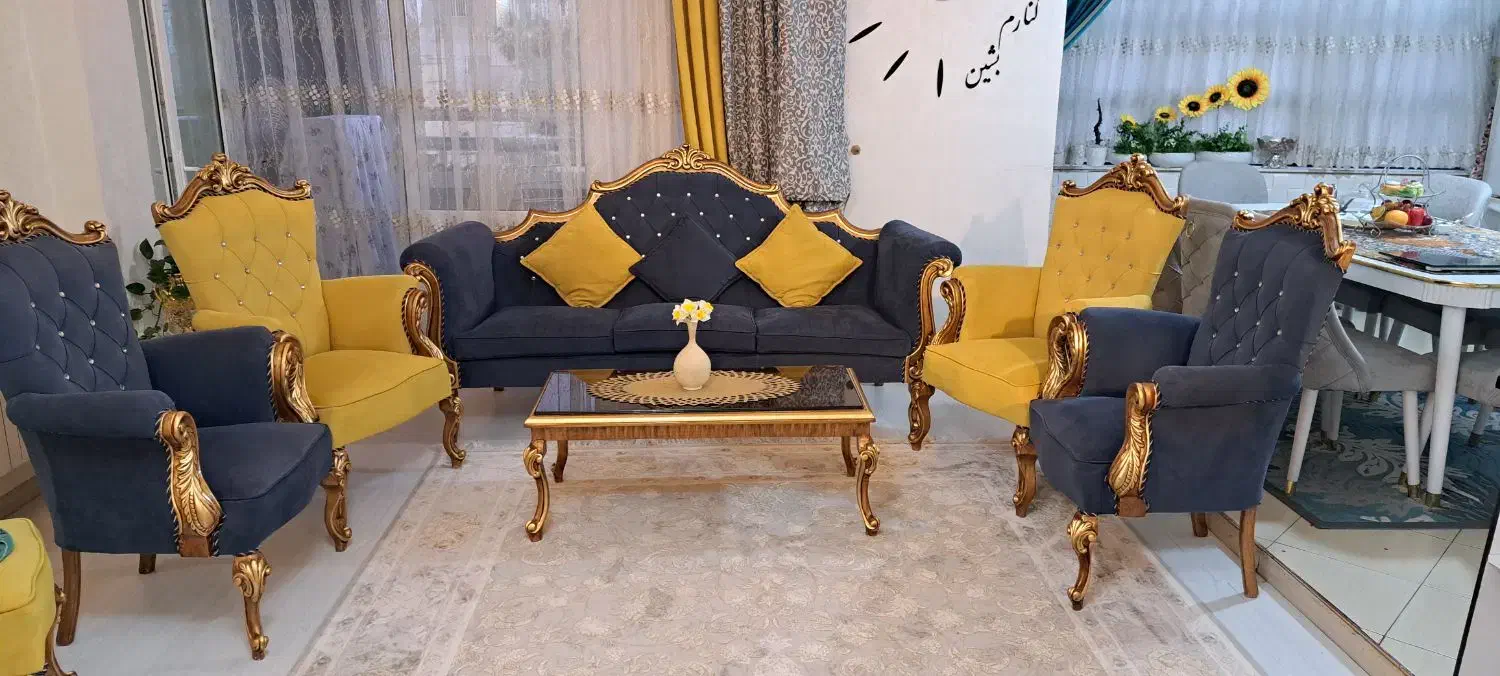 مبل ۹نفره شیک و سالم|مبلمان خانگی و میز عسلی|شاهین‌شهر, فردوسی|دیوار
