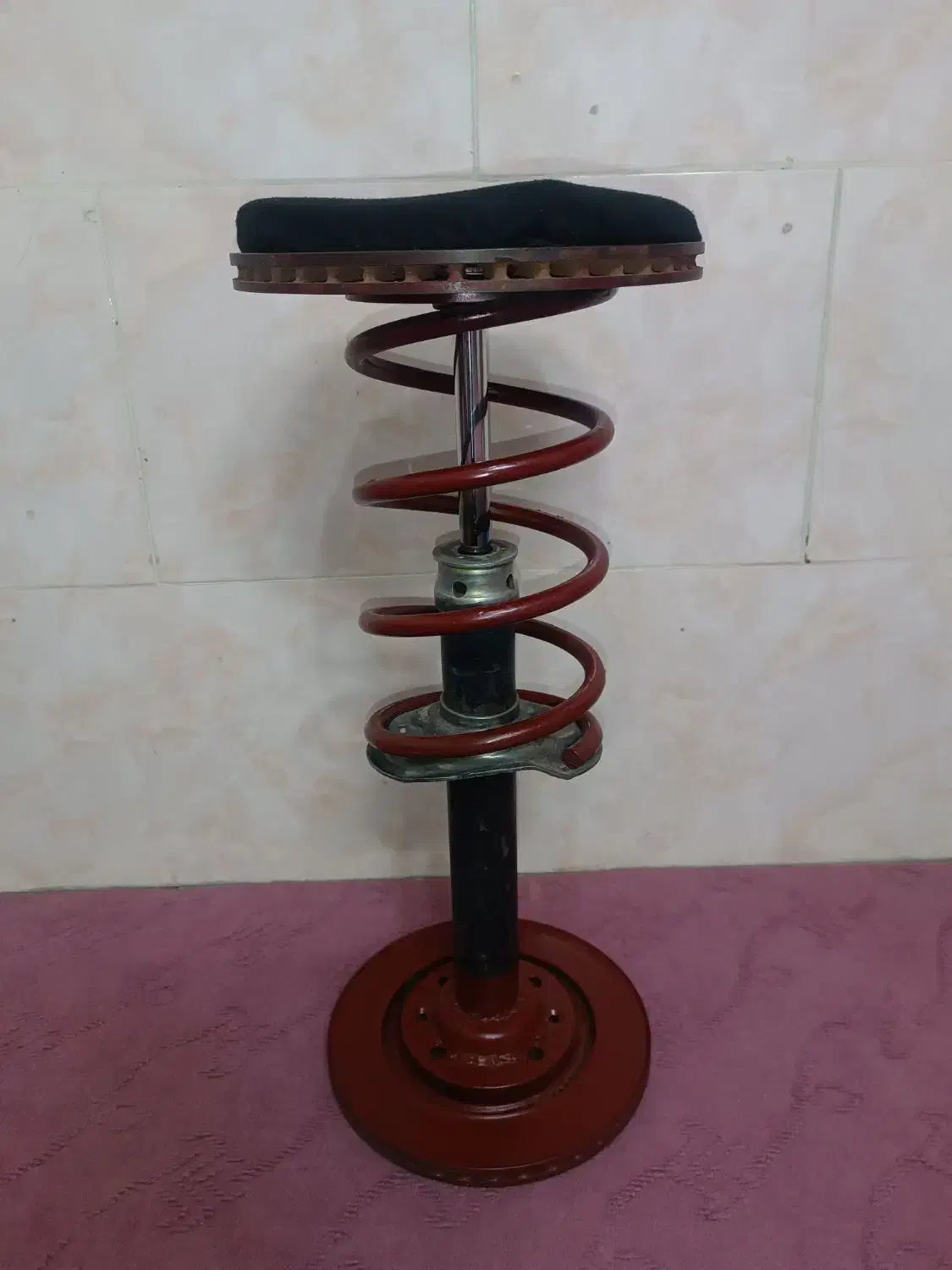 صندلی با وسایل ماشین|صندلی و نیمکت|کرمان, |دیوار