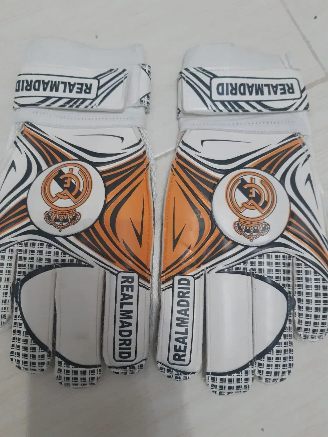 دستکش دروازه بانی|تجهیزات ورزشی|تهران, جوادیه|دیوار