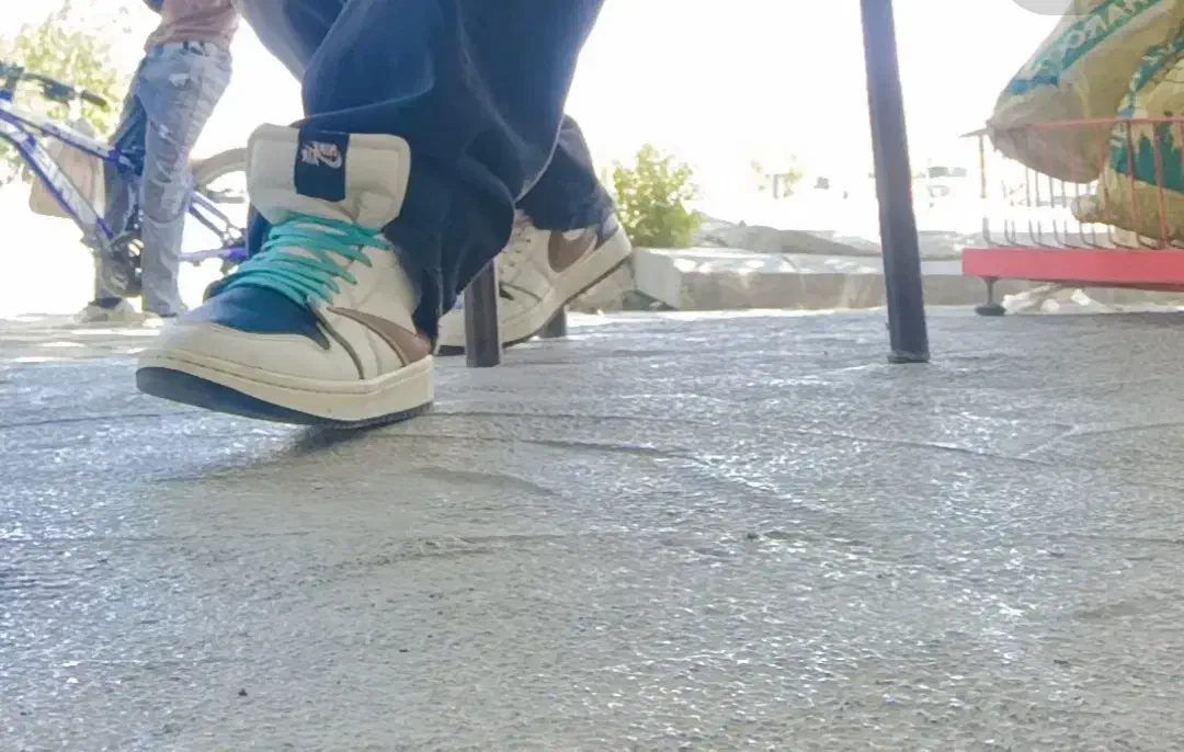 کتونی ترویس|کیف، کفش، کمربند|شیروان (خراسان), |دیوار