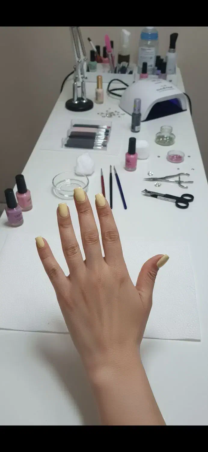 ناخن کاشت لمینت و ژلیش|خدمات آرایشگری و زیبایی|اصفهان, کوجان|دیوار