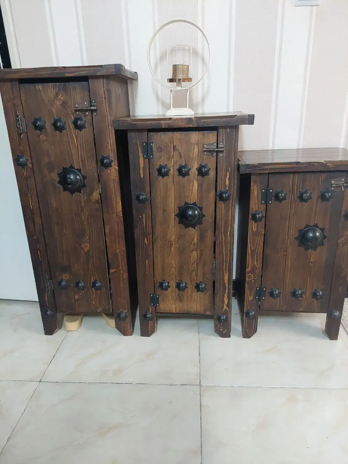 جاکفشی|جاکفشی، کمد، دراور|پرند, فاز ۶|دیوار