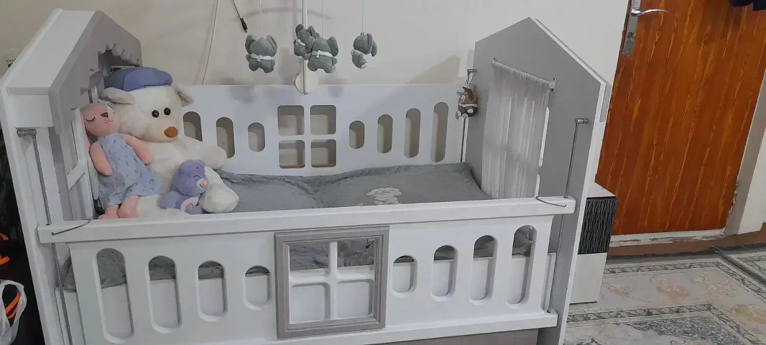 گهواره|تخت و سرویس خواب|تهران, مینابی|دیوار