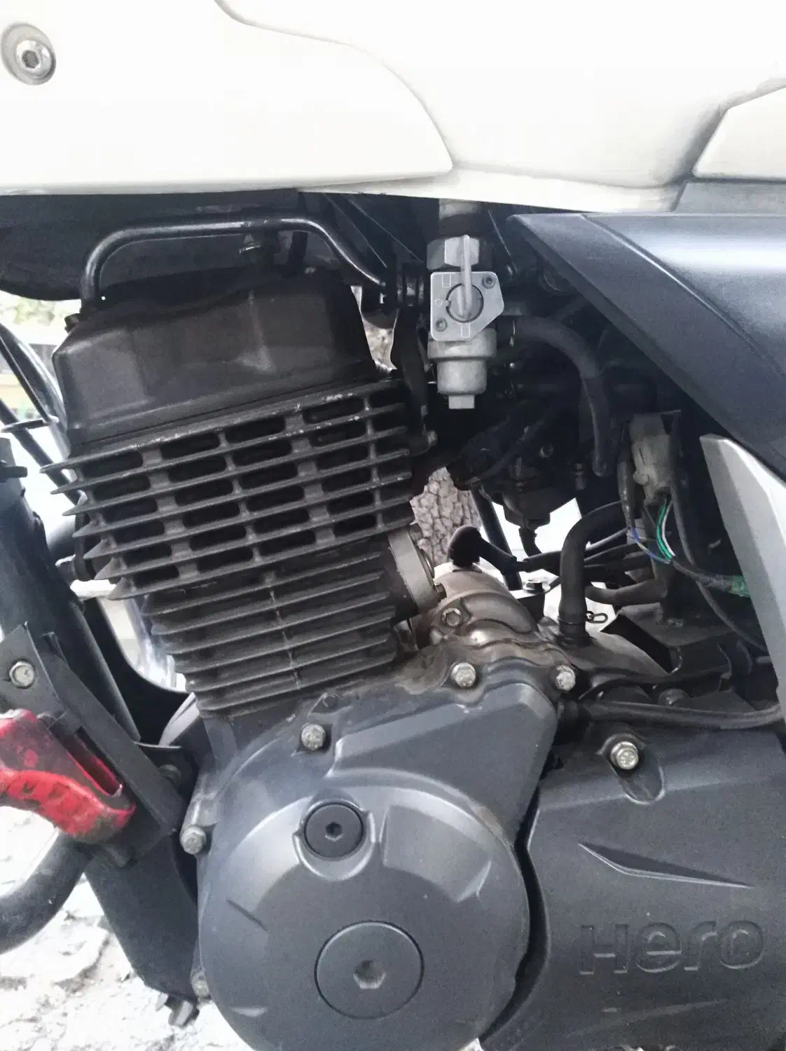 هیرو تریلر 150 سفید سالم سالم کم مصرف/ عجله ای|موتورسیکلت|تهران, امانیه|دیوار