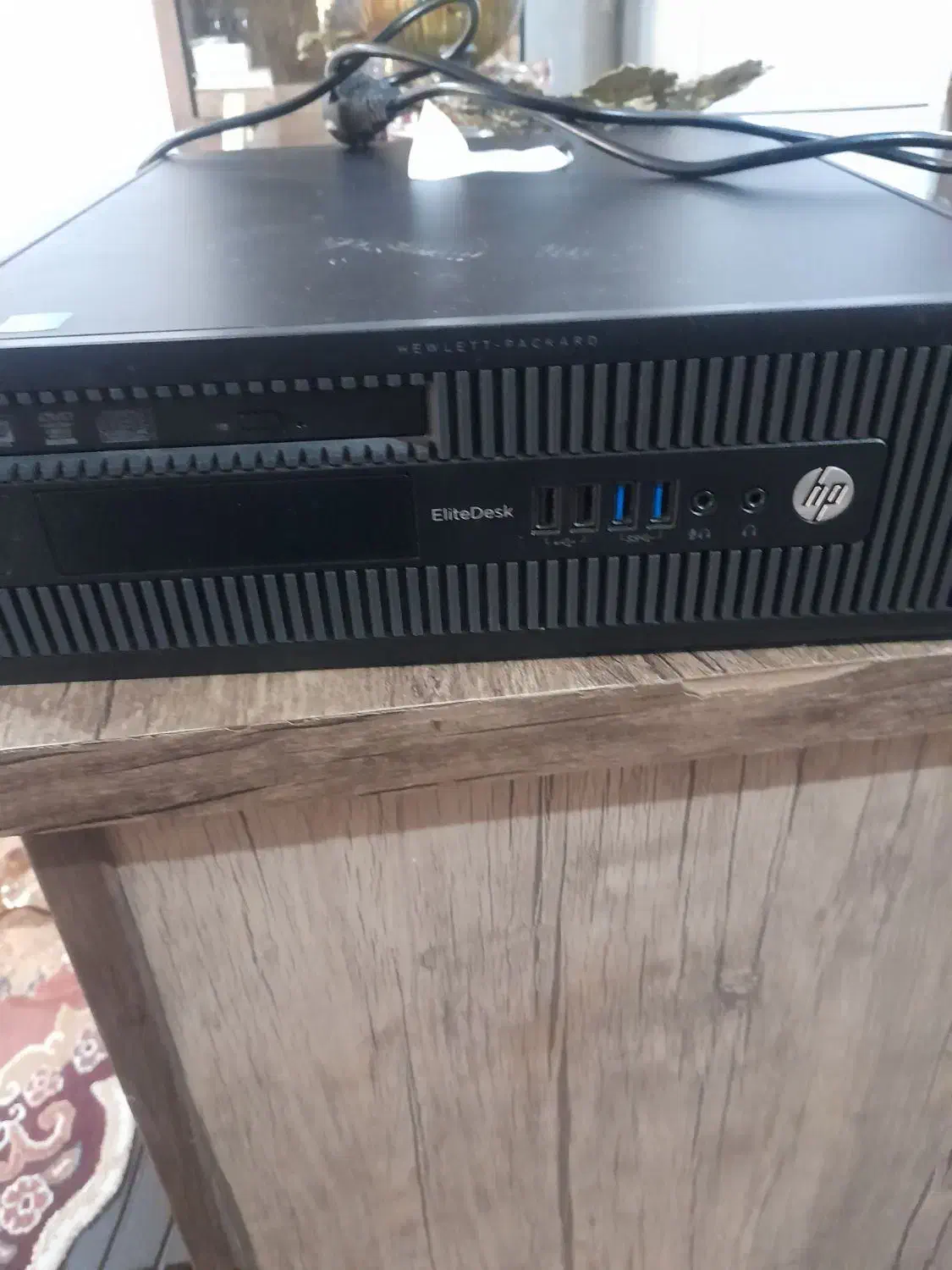 میز کامپیوتر|رایانه رومیزی|تبریز, |دیوار