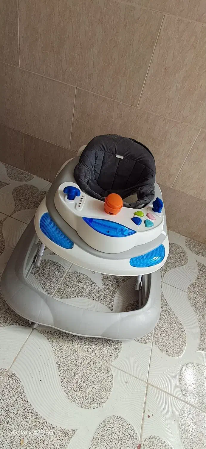 کالسکه و روروئک|اسباب و اثاث بچه|مرودشت, سهل‌آباد|دیوار