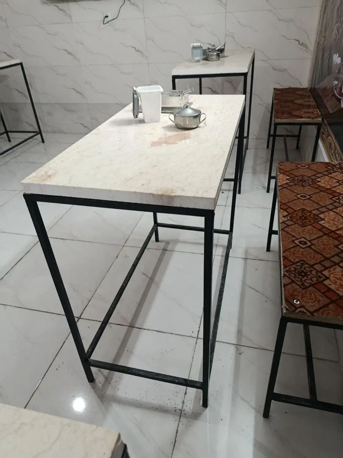 میز صندلی قهوه خانه|صندلی و نیمکت|قرچک, مهدیه|دیوار