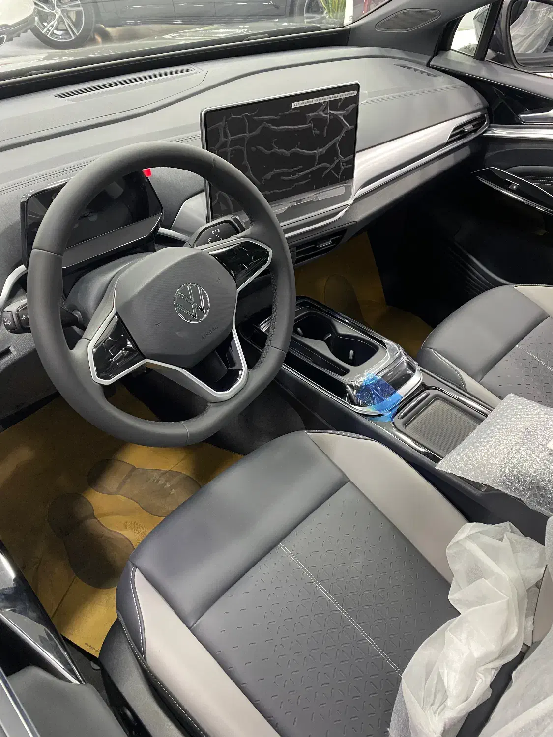 ID4 pure|خودرو سواری و وانت|تهران, محمودیه|دیوار