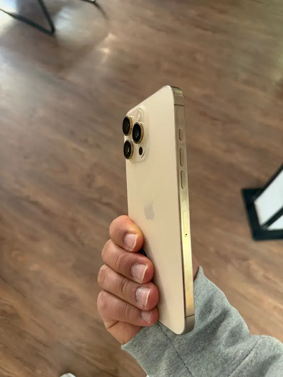 ۱۶ پرو مکس بسیار نو|موبایل|کرج, فاز ۱ مهرشهر|دیوار