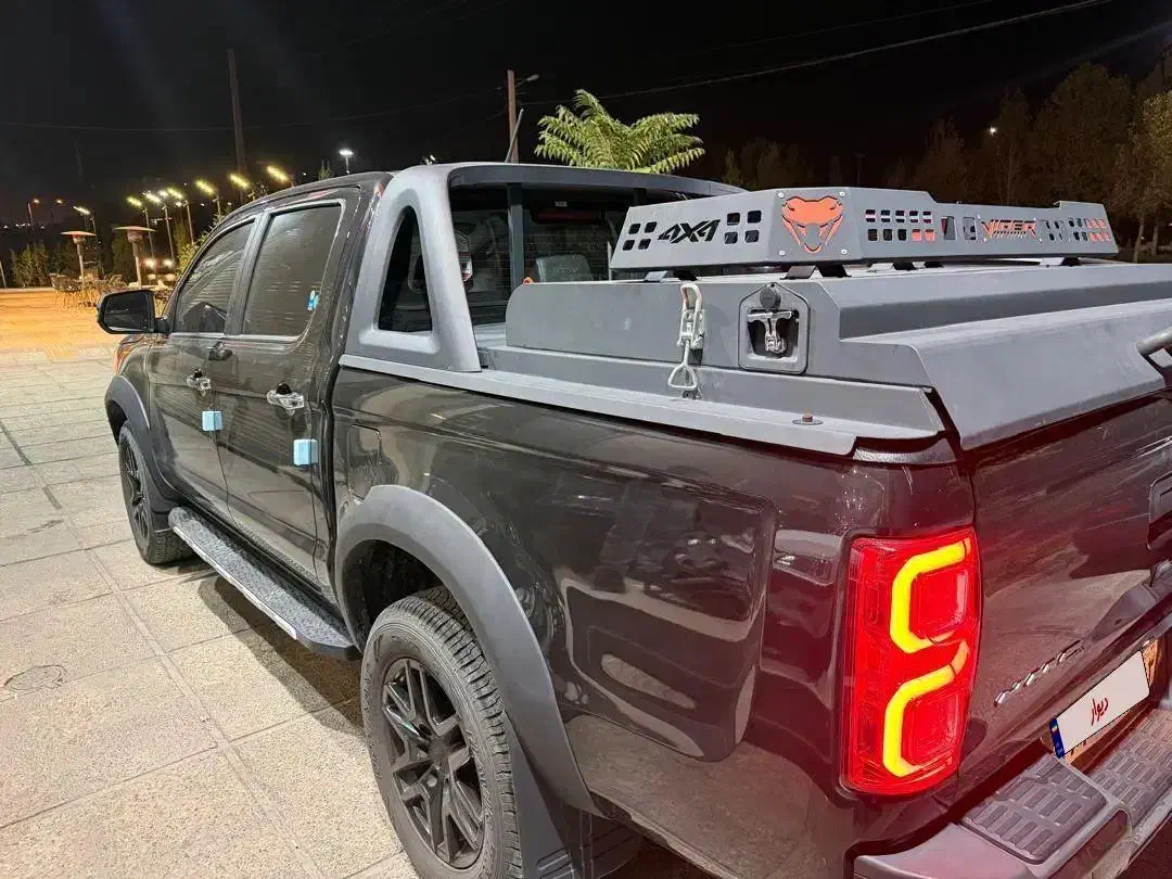 کی ام سی T8 مدل 1403|خودرو سواری و وانت|شیراز, شهرک بزین|دیوار