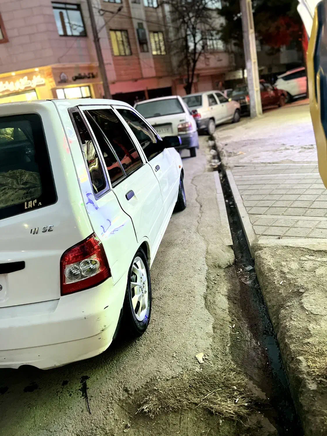 111 مدل 97|خودرو سواری و وانت|مشهد, ایثارگران|دیوار