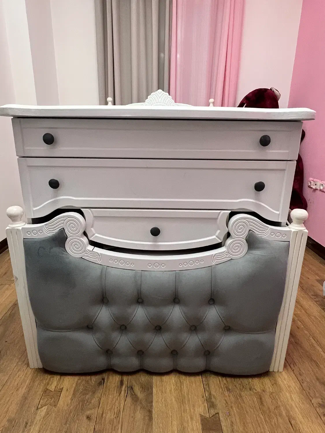 تخت کودک و نوجوان|تخت و سرویس خواب|ساری, |دیوار