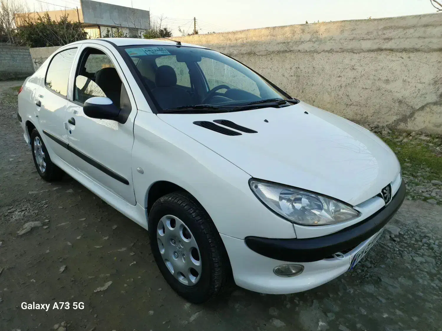 پژو ۲۰۶ وی۸ دریچه سیمی مدل ۹۴ سفید|خودرو سواری و وانت|بابل, |دیوار