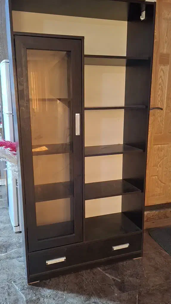 کتابخانه|کتابخانه، شلف، قفسههای دیواری|شیراز, فرهنگ شهر|دیوار