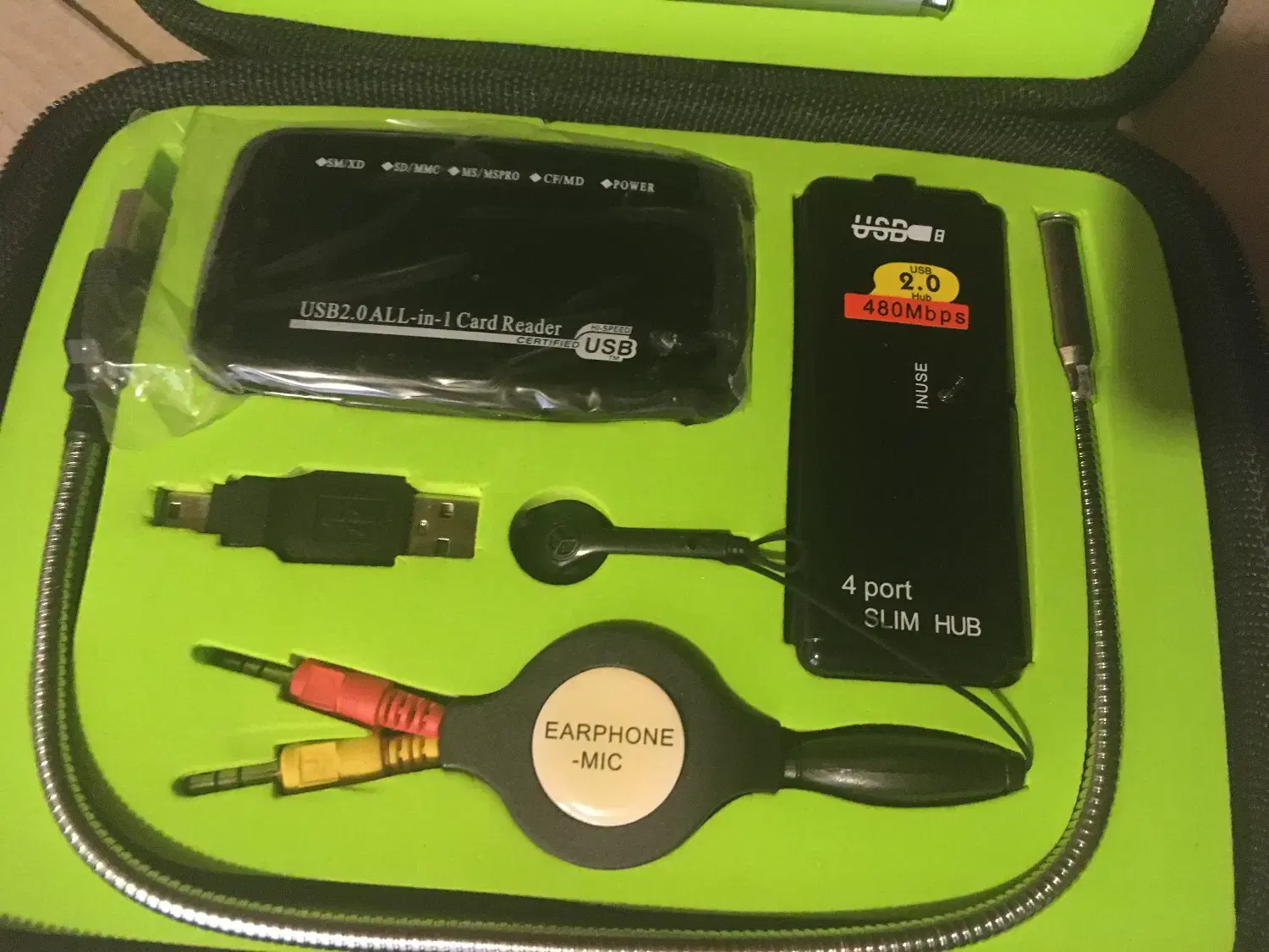 ست کامل USB با کیف و موس و خودکار|قطعات و لوازم جانبی رایانه|تهران, هروی|دیوار