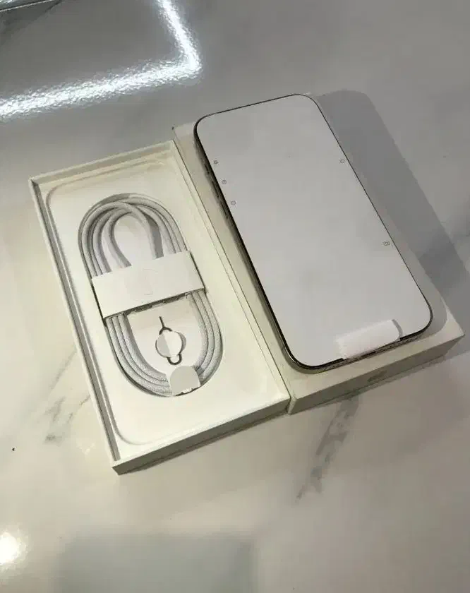 iPhone 16 Pro max طرح فول کپی|موبایل|کرمانشاه, |دیوار