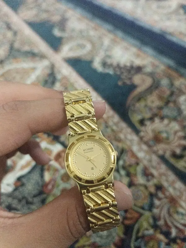 ساعت|ساعت|مشهد, رده|دیوار